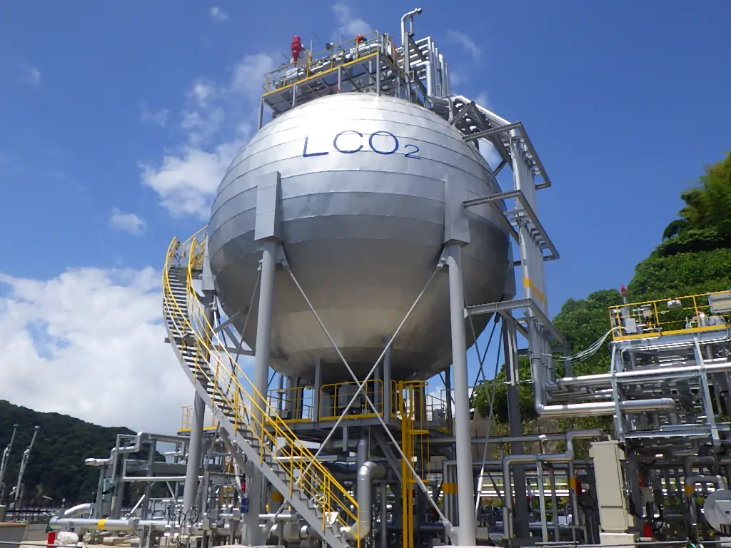 液化CO₂タンクによるCCS・CCUSへの貢献 | 株式会社石井鐵工所